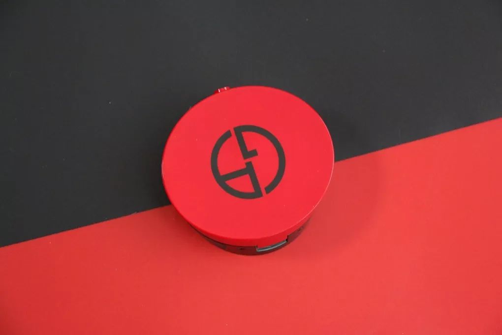 「有钱感」的精髓是什么？比logo更重要的是这些隐藏细节