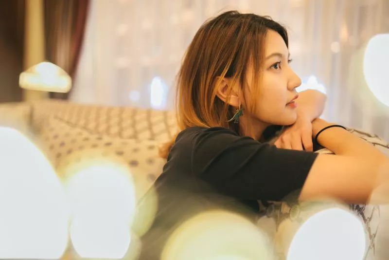 除了帽子还有什么遮挡发际线,除了帽子什么都不戴