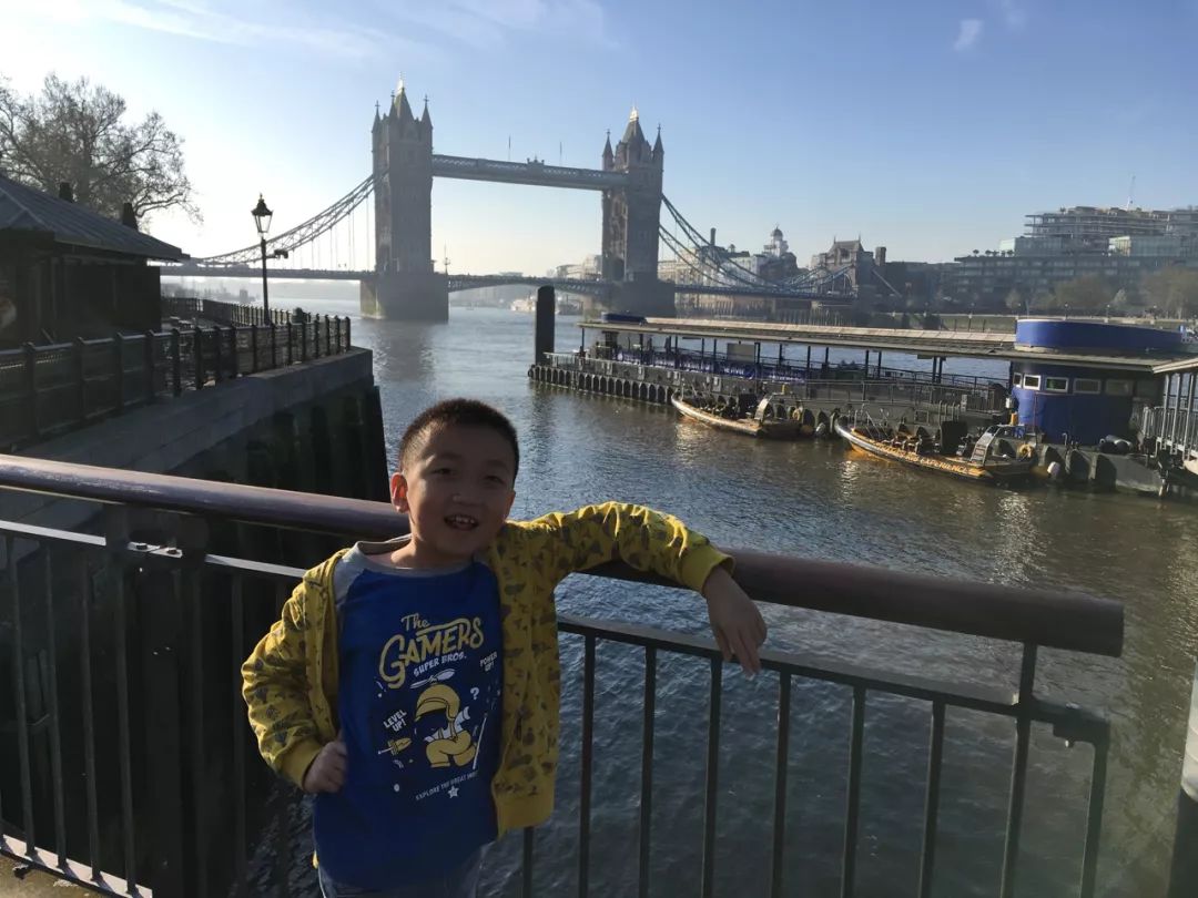 初二休学一年环游世界,夫妻休学带孩子环游世界