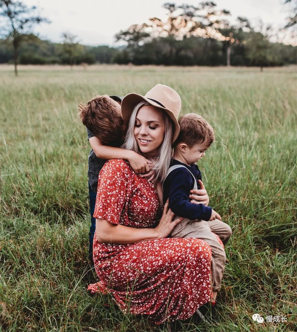 初二休学一年环游世界,夫妻休学带孩子环游世界