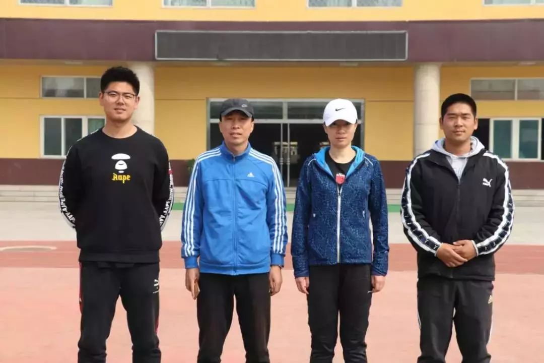 一匹黑马冲出重围,一匹黑马完整版后续