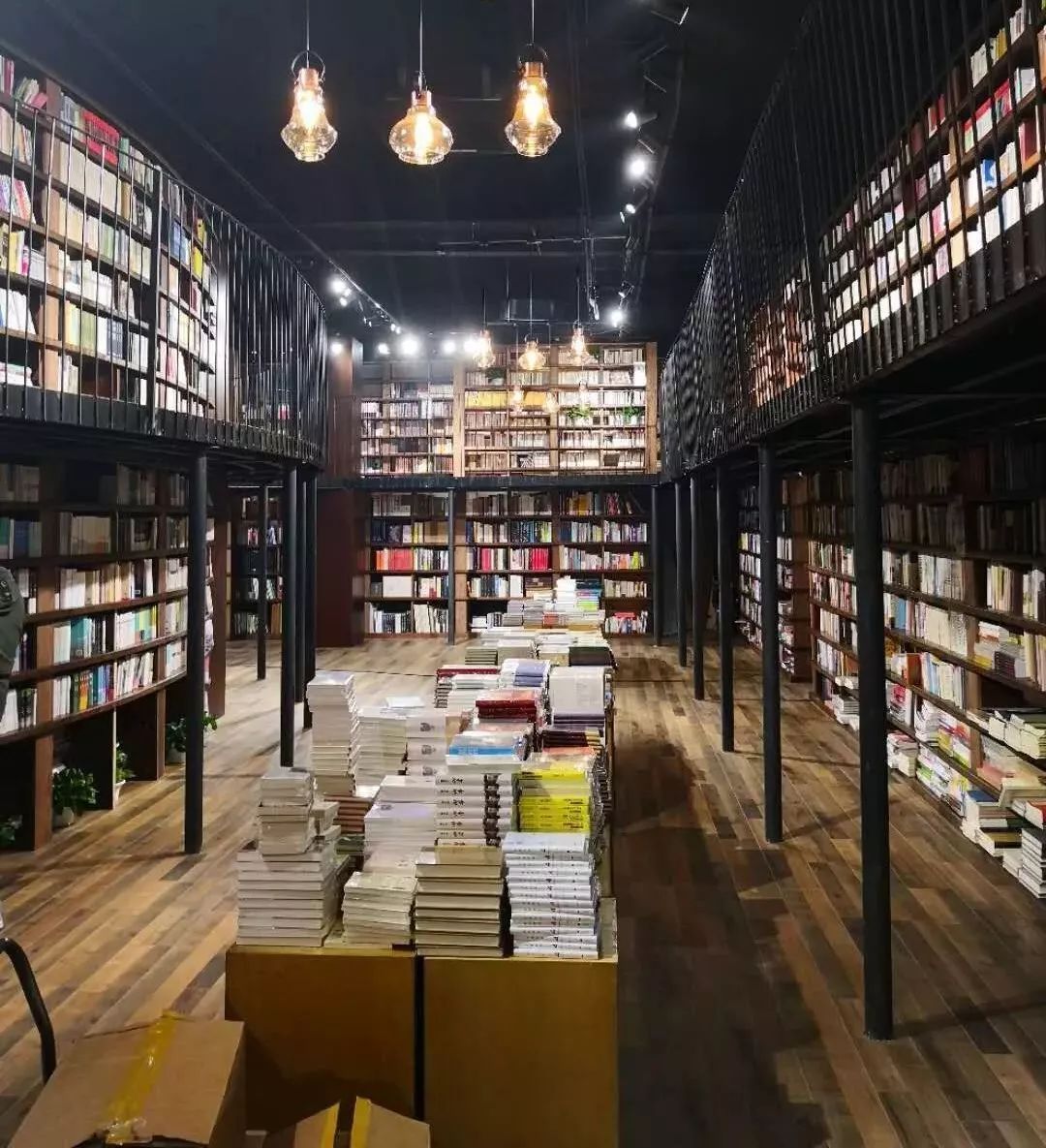 有哪些多元化的书店,当下书店的生存之道