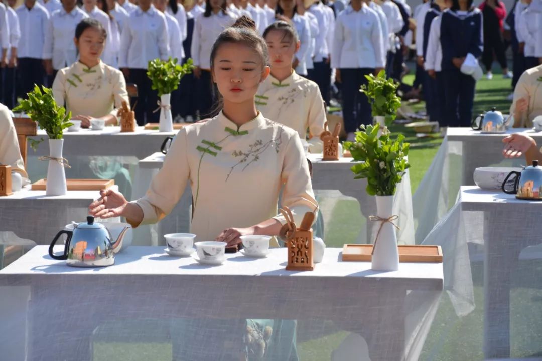 正名正人正己,正名出处