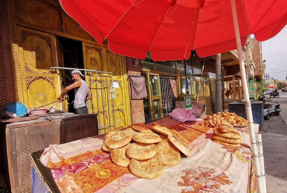 新疆英吉沙小刀村旅游,喀什自驾英吉沙