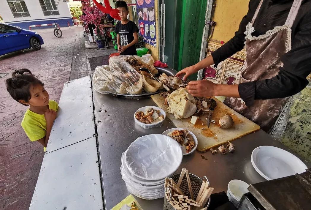 新疆英吉沙小刀村旅游,喀什自驾英吉沙