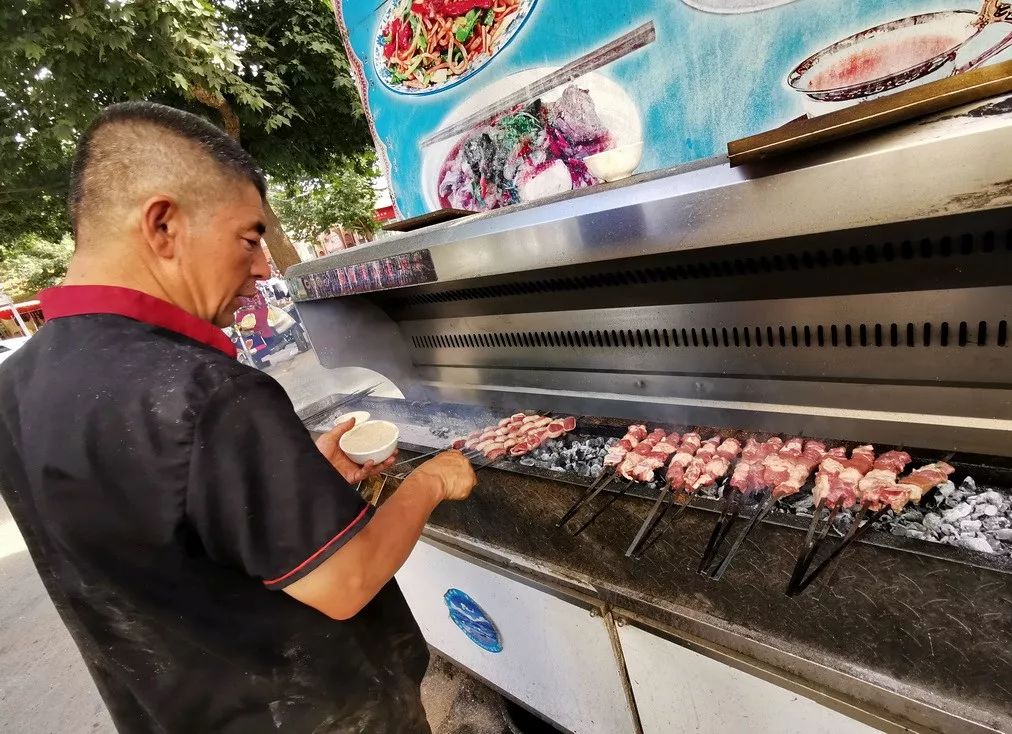 新疆英吉沙小刀村旅游,喀什自驾英吉沙