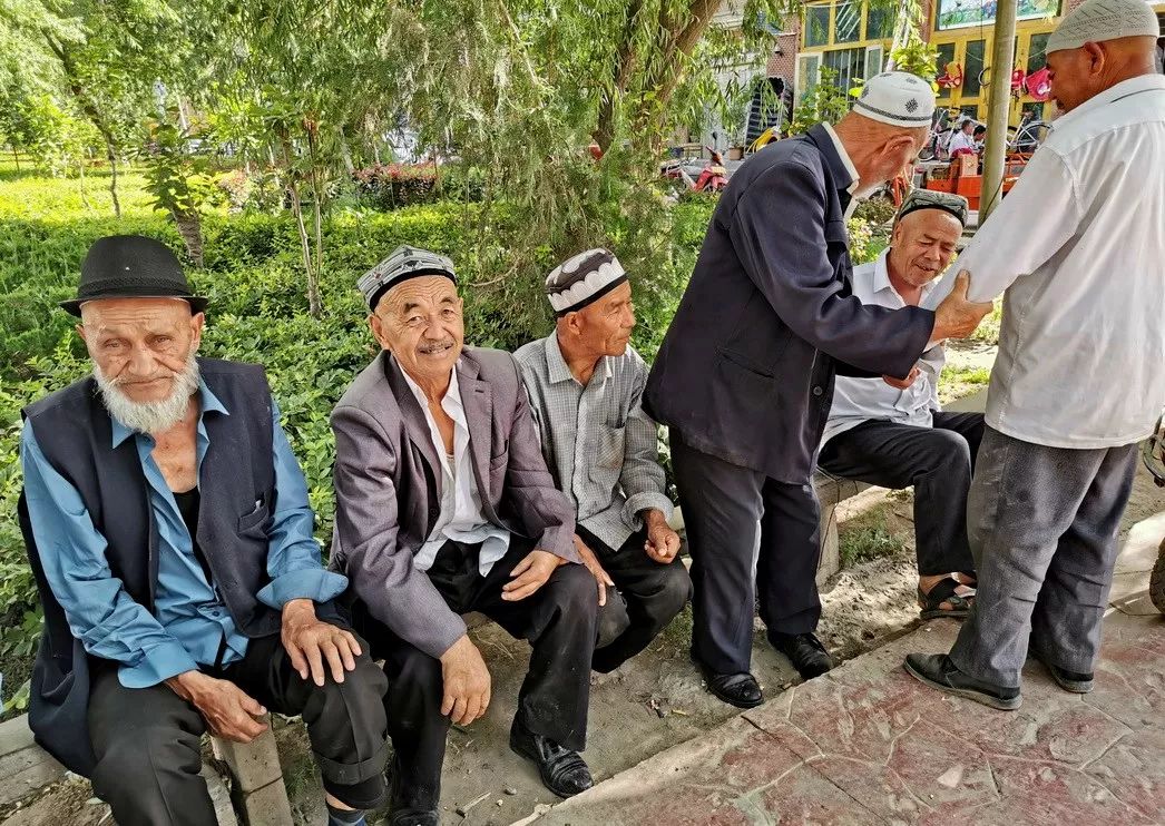 新疆英吉沙小刀村旅游,喀什自驾英吉沙