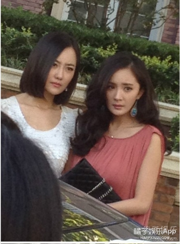 旧版还珠格格中令妃娘娘是谁,新还珠令妃娘娘是谁演的