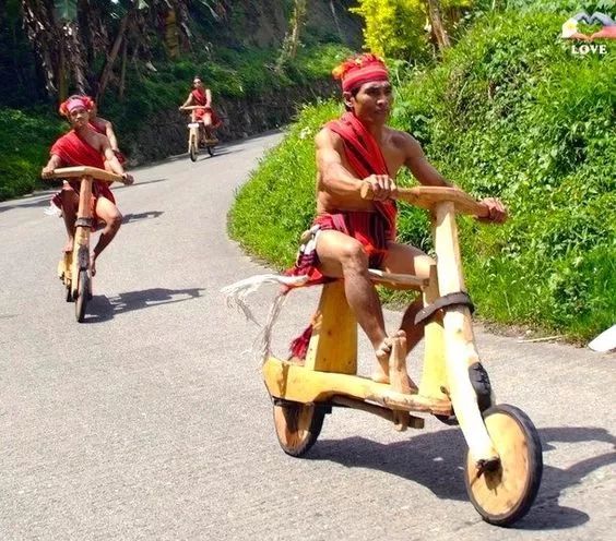 最奇怪搞笑的车,世界上又搞笑又可怕的汽车