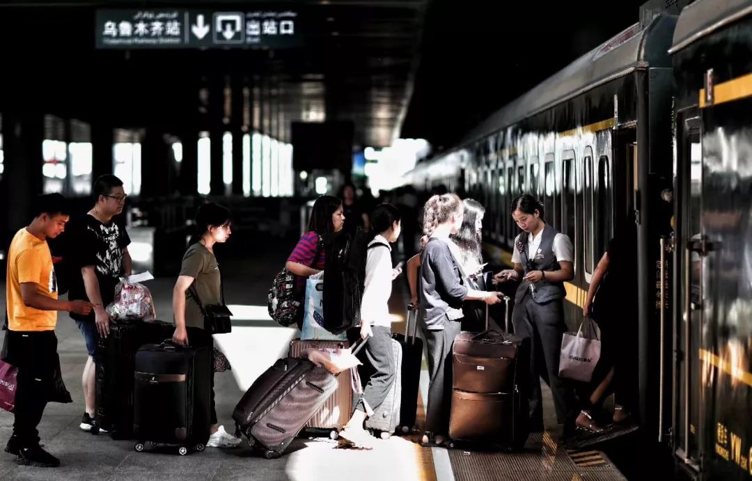十一期间火车票涨价,十一期间火车票几号开售