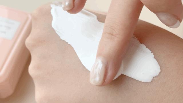 这个美白神器,3分钟让你素颜也能白成牛奶肌