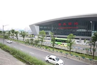 重庆西站进站刷脸,重庆西站可以刷身份证上车了吗