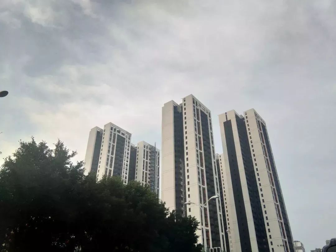 柳州平均薪酬4531元，能在哪个片区买房？网友：扎心