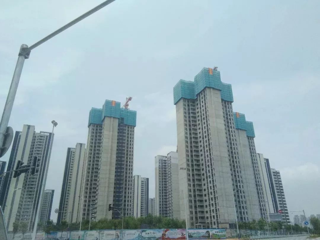 柳州平均薪酬4531元，能在哪个片区买房？网友：扎心