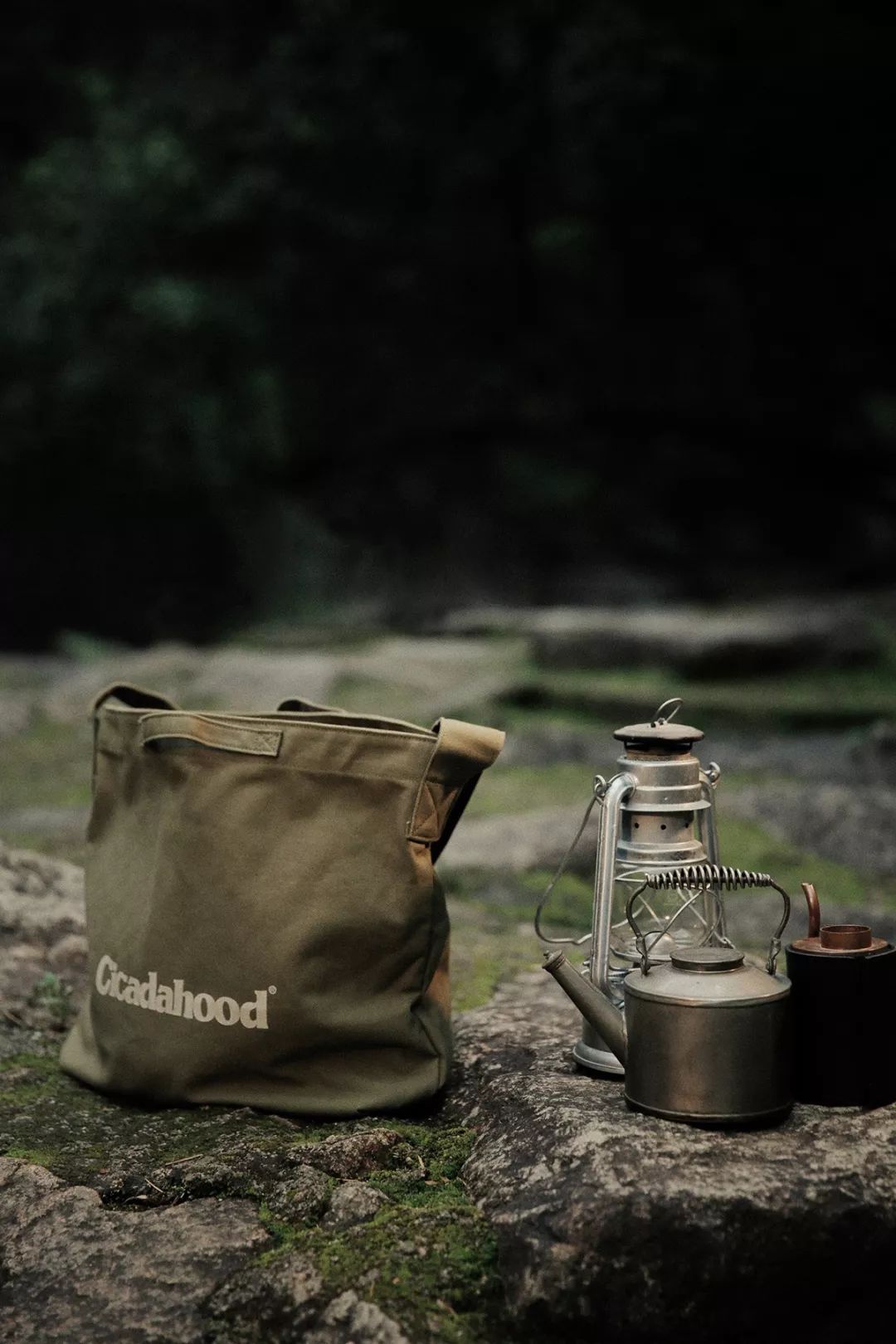 透支信用卡的女孩子,透支买奢侈品的女人