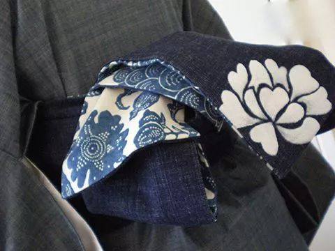 透支信用卡的女孩子,透支买奢侈品的女人