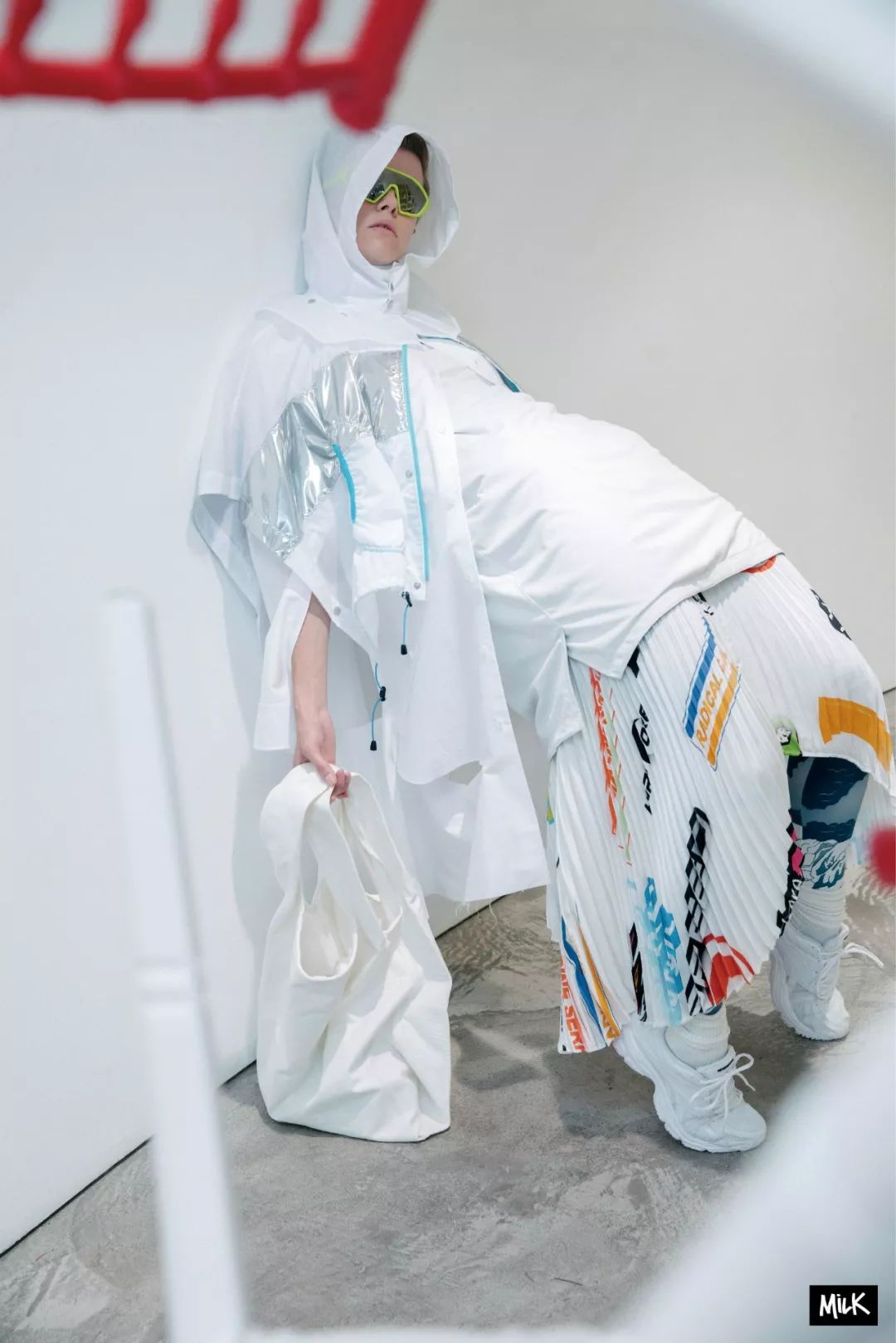 白色是所有颜色的起点,白色是最单纯的光吗