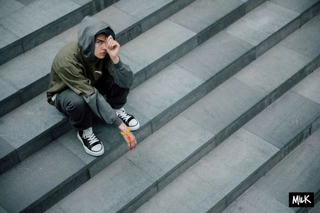 白色是所有颜色的起点,白色是最单纯的光吗