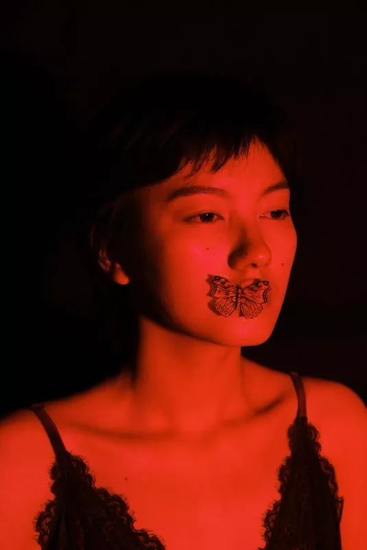 脸上有痣是不是代表有福,脸上长痣的前提是什么