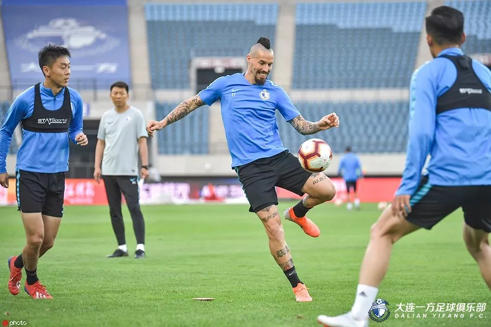 大连一方河南建业转播,蓝方最新比赛直播视频