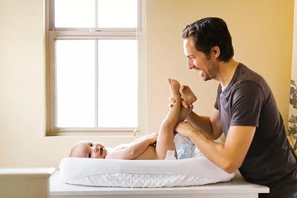 宝宝腹泻二十天,宝宝腹泻37.2