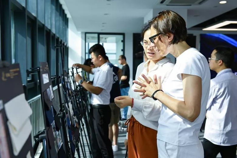 纺织面料的流行趋势,2020秋冬面料趋势总结