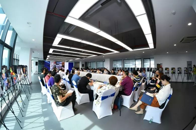 纺织面料的流行趋势,2020秋冬面料趋势总结