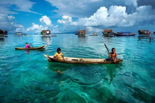 马来西亚中国游客潜水死亡,两名中国游客在马来西亚潜水遇难