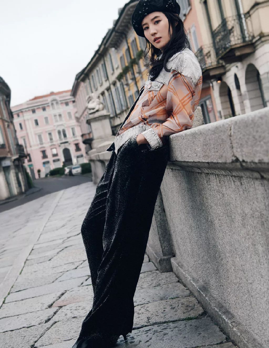 花木兰最新预告片刘亦菲,刘亦菲的花木兰造型又a又飒