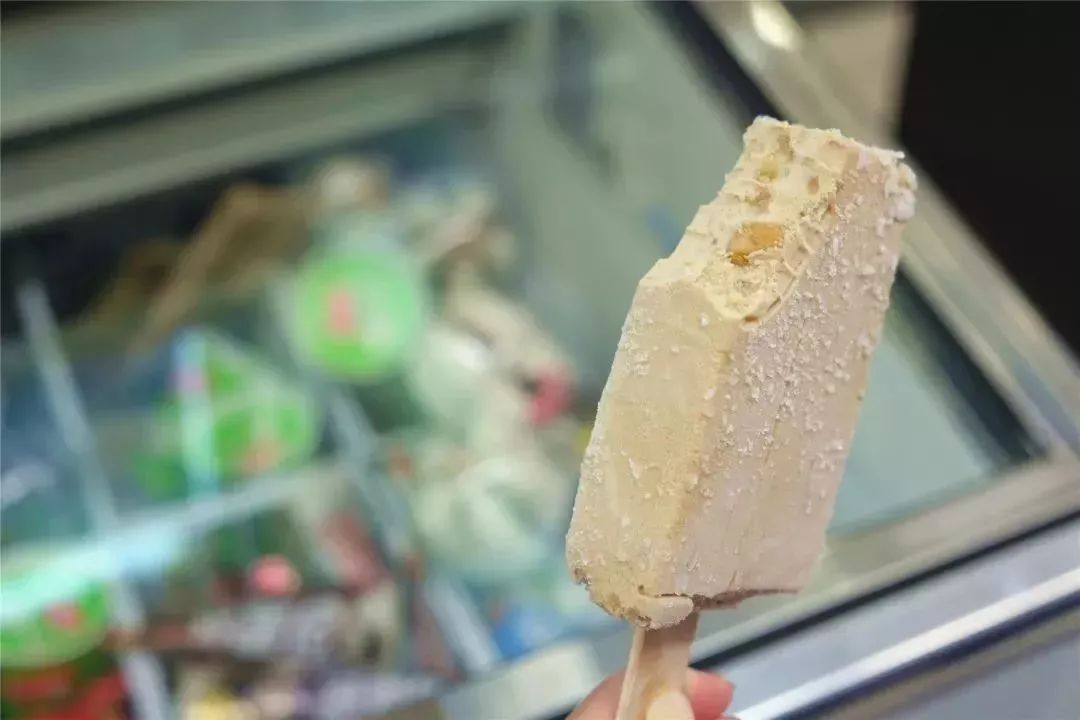 五粮液冰淇淋节目,五粮液冰淇淋白冰