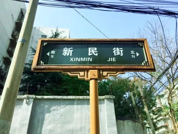 西安钟楼商圈事件真相,西安钟楼商圈历史