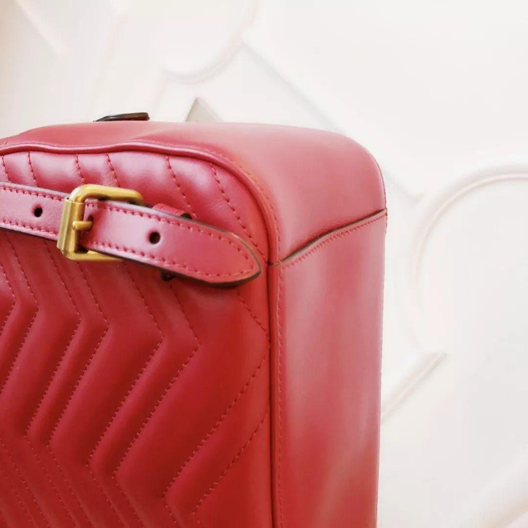 lv和dior哪个值得购买,400元ladydior