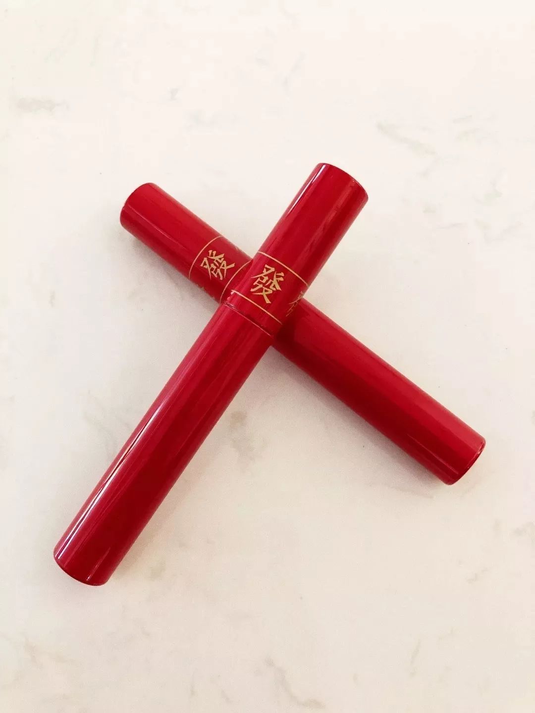 lv和dior哪个值得购买,400元ladydior