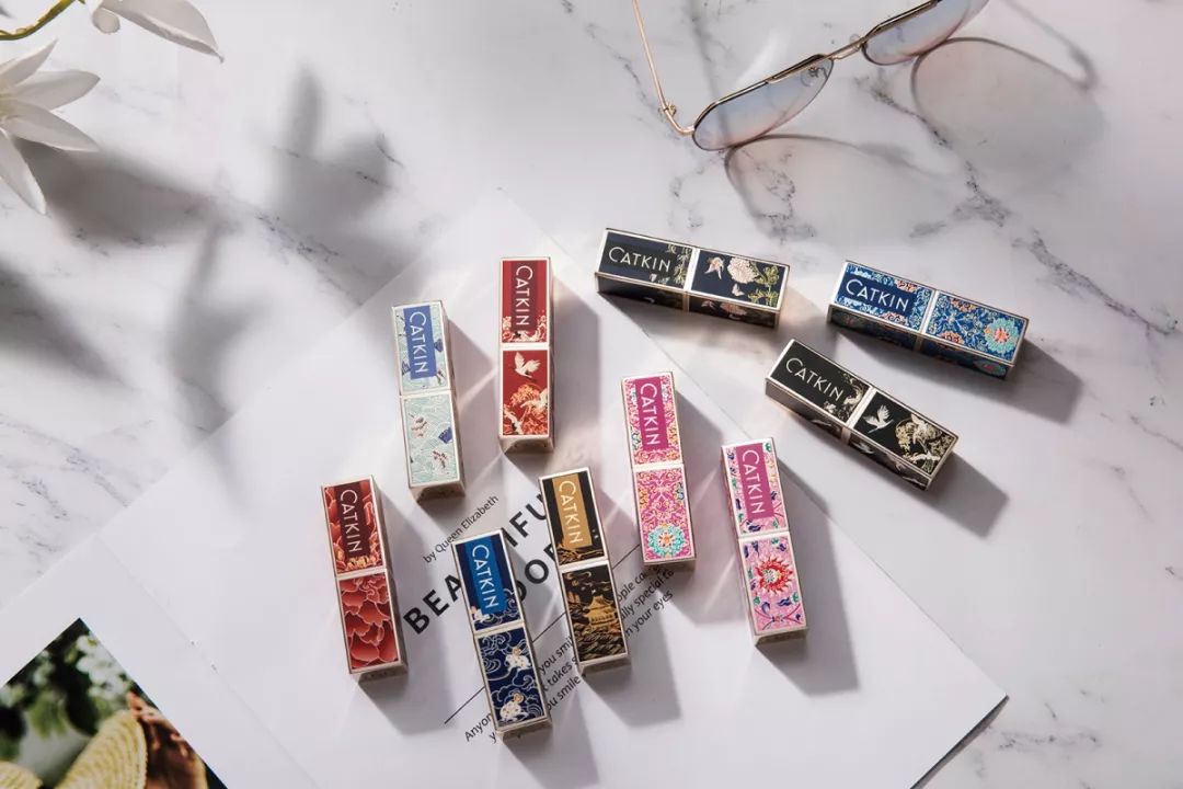 OMG夏季口红界的黑马来了！巨巨巨好用又显白，我入了整整一套