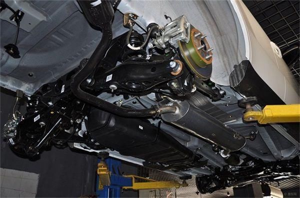 新车喷底盘装甲有用吗,底盘装甲自喷漆有用吗