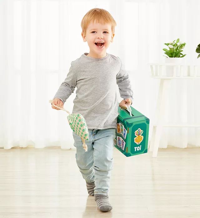 低价拼团丨TOI旅行套装,五款经典桌游,让孩子享受游戏乐趣的同时,还能提高思维力