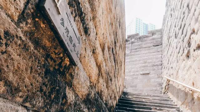 佛山市七星岗闹鬼的真实原因,重庆七星岗闹鬼真相揭秘