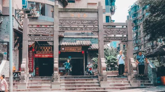 佛山市七星岗闹鬼的真实原因,重庆七星岗闹鬼真相揭秘