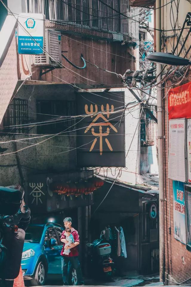 佛山市七星岗闹鬼的真实原因,重庆七星岗闹鬼真相揭秘