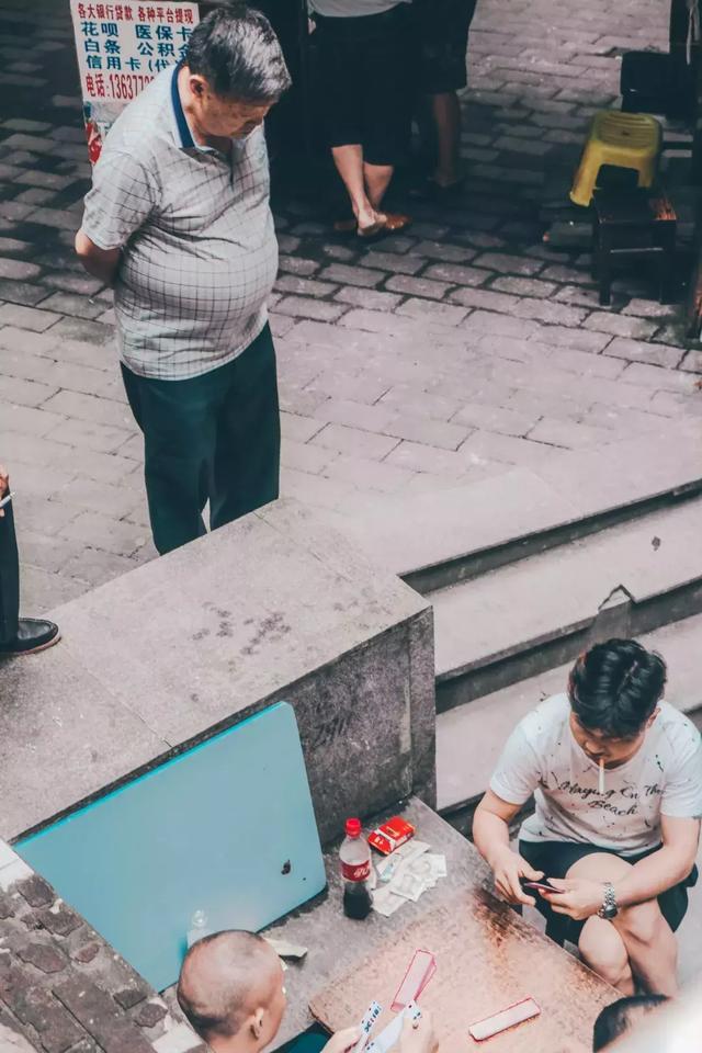 佛山市七星岗闹鬼的真实原因,重庆七星岗闹鬼真相揭秘