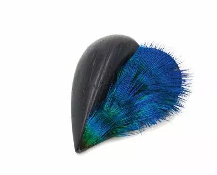 设计革命|打磨一块乌木了却一桩“心饰”