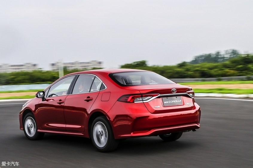 12代卡罗拉上市时间,丰田卡罗拉从第一代到12代