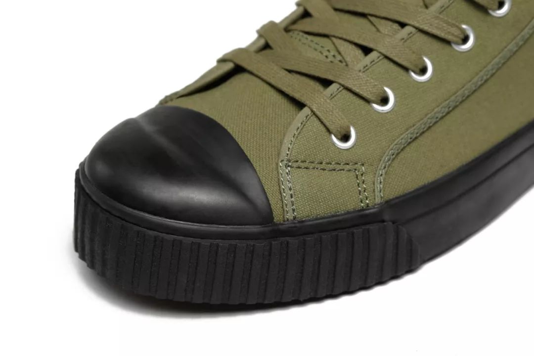 现在的女生找对象不按自身条件找,女孩找对象都看颜值