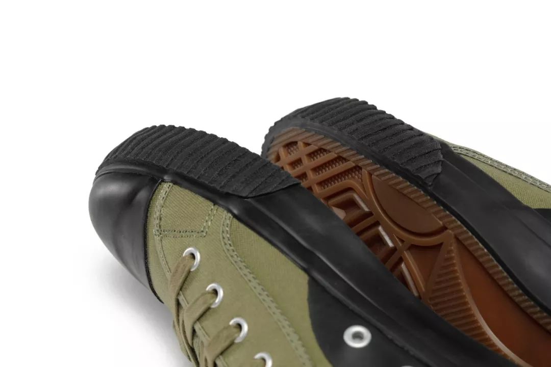 现在的女生找对象不按自身条件找,女孩找对象都看颜值