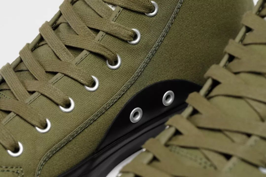 现在的女生找对象不按自身条件找,女孩找对象都看颜值