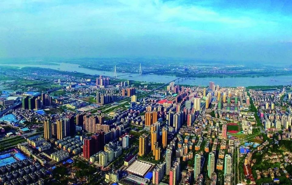 什么是黄石火山,什么是黄石车牌