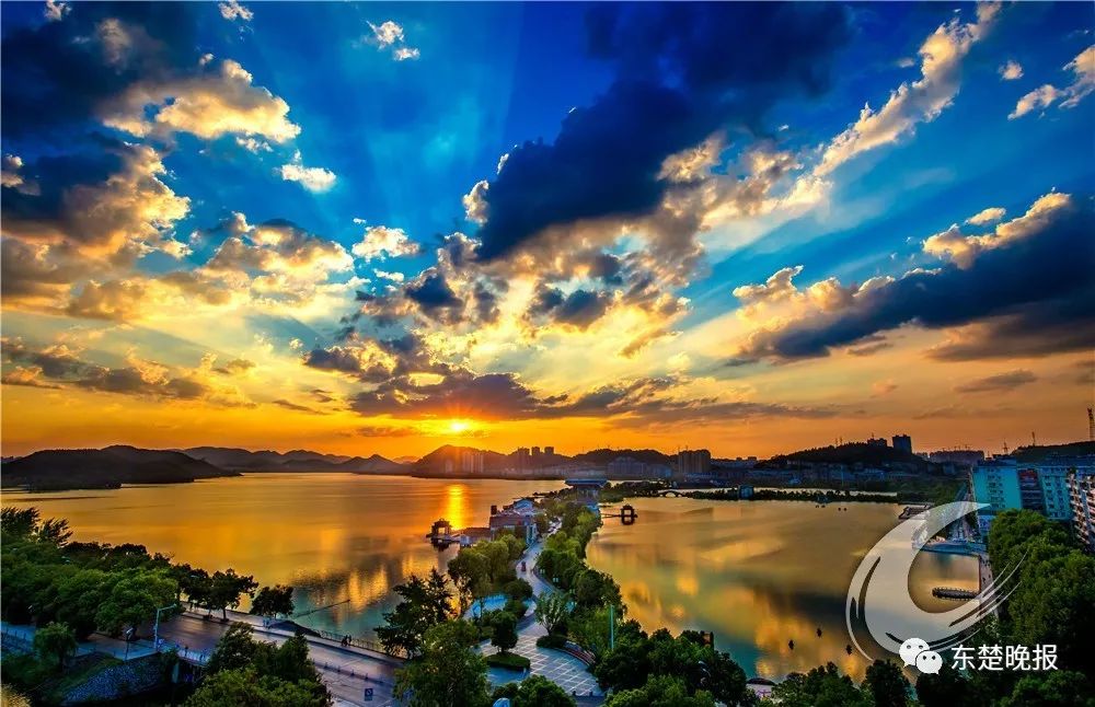 什么是黄石火山,什么是黄石车牌