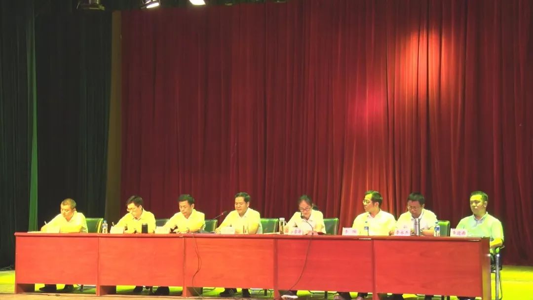 福贡县城拆迁安置点,福贡县阿路底易地扶贫安置点