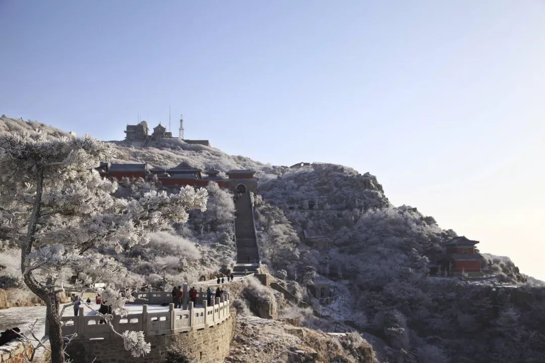 三山五岳还是哪座山最不好玩,三山五岳江湖手册指哪三山