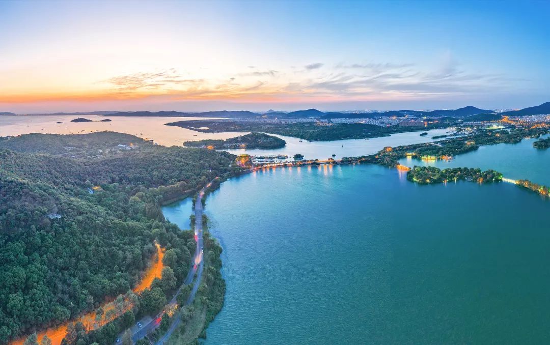 三山五岳还是哪座山最不好玩,三山五岳江湖手册指哪三山